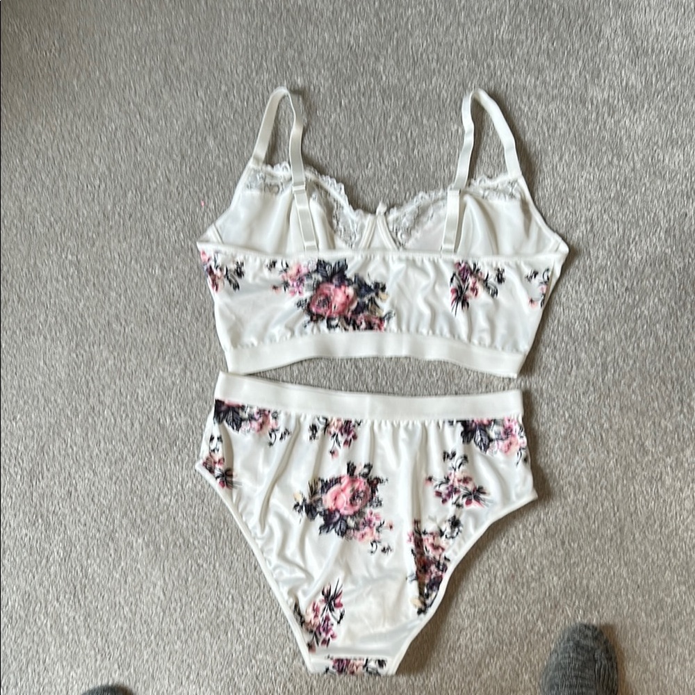 🔥🆕🔥Floral Lace Women's Intimate Set - Picture 3 of 3